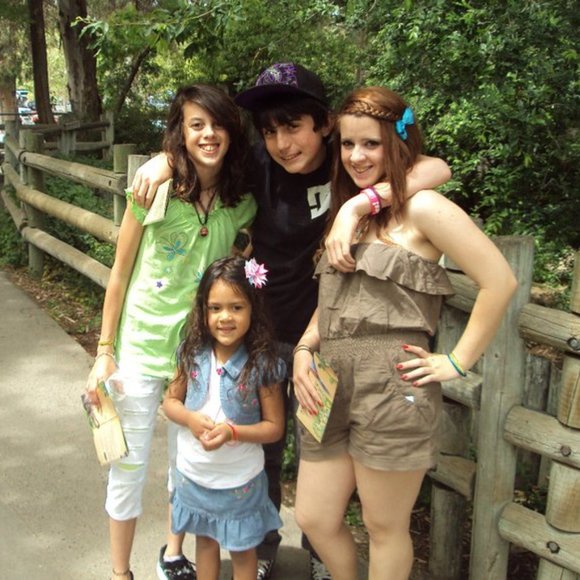 Hi 🤗 Welcome Hugs! - Picture 3 of 13